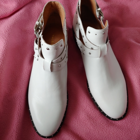 🔹Halogen White Booties - Picture 3 of 7